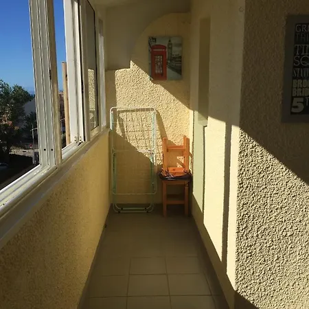 Les Balcons De La
